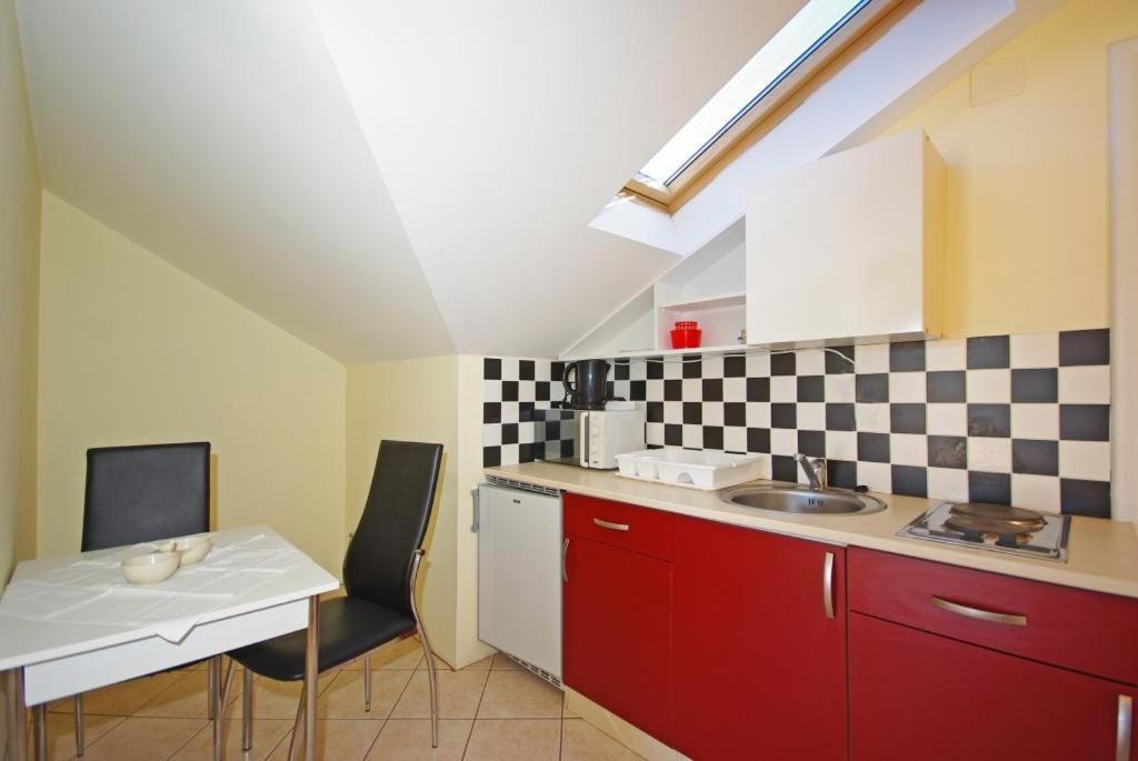 סומרטין Apartments Villa Rose מראה חיצוני תמונה